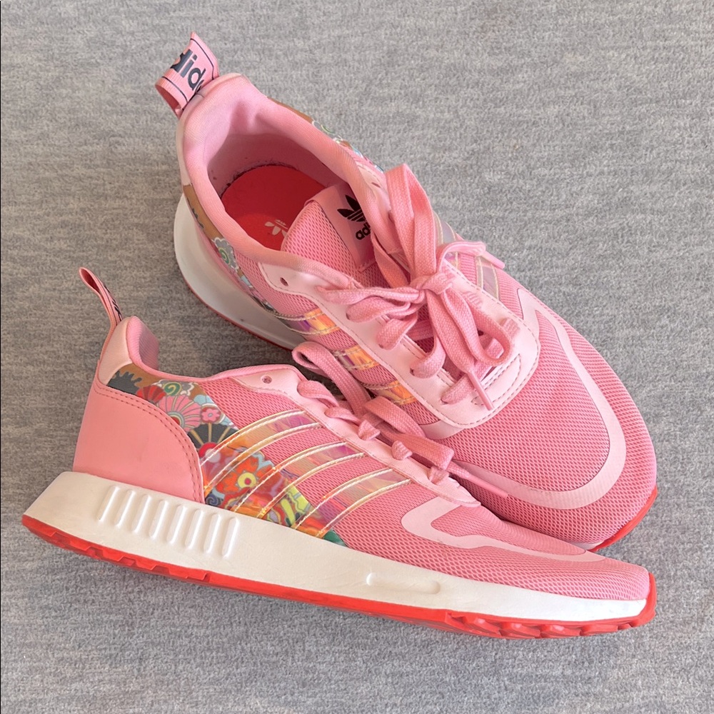Adidas Multix J Low Women's Pink Floral Sneakers Size 6 Shiny Stripes Athleisure